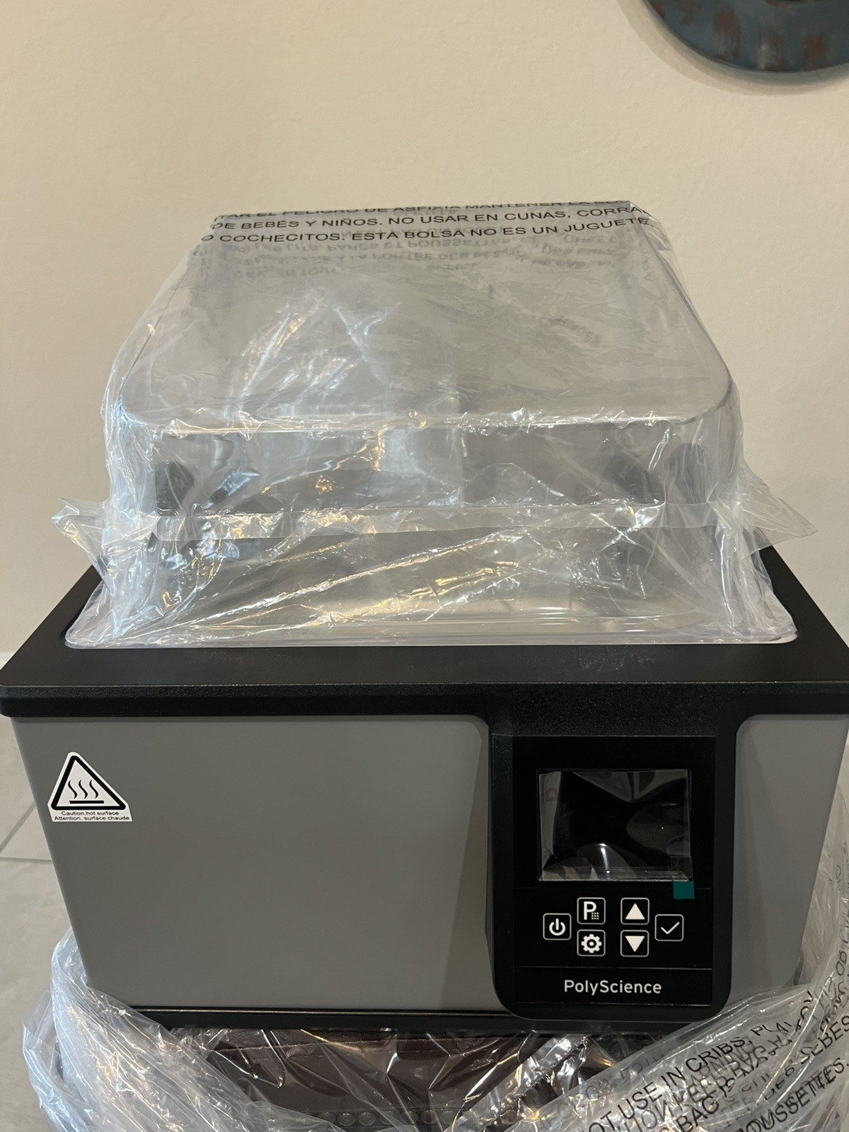 POLYSCIENCE ~ WBE10A11B ~ Water Bath, 120V, Digital Display, 8.6A, 60Hz