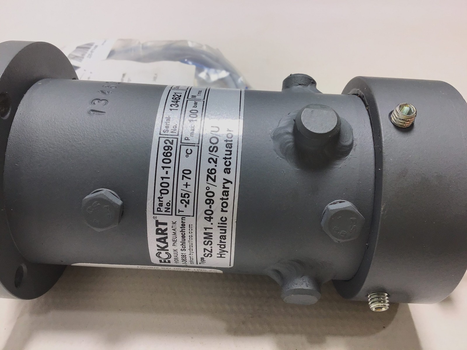 ECKART 001-10692 Hydraulic Rotary Actuator 100bar 74Nm -25/+70°C