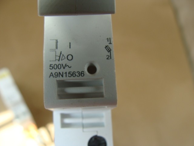 LOT OF 2 SCHNEIDER FUSE HOLDERS A9N15636 STI 10,3X38 500V