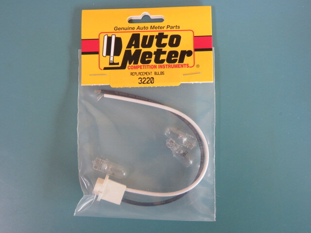 AUTO METER 3220 Qty of 3 per Lot 1 Replacement Bulb and Socket Kit
