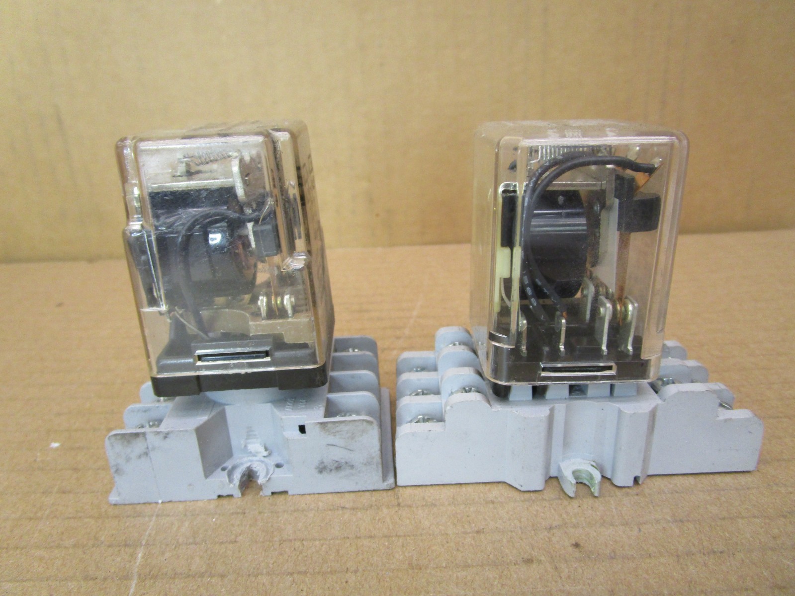Mixed Lot of 2 Pcs Potter & Brumfield KRPA11AG KUP-14A15-120 Relays 51861NADC