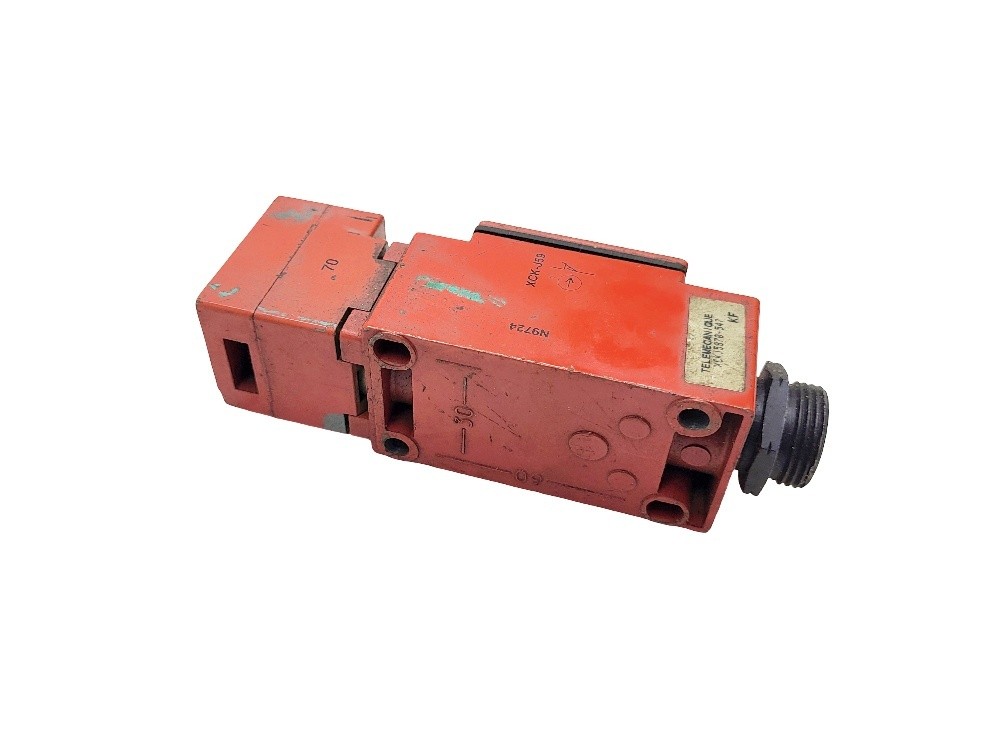 TELEMECANIQUE XCKJ-5970-547 LIMIT SWITCH W/ XCK-J59 RECEPTACLE XCK-J…H7