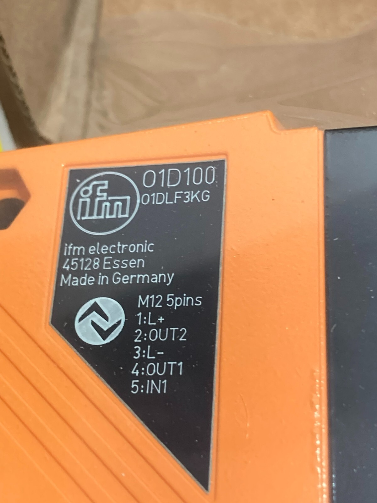 IFM O1DLF3KG/IO-LINK (O1D100) PHOTOELECTRIC SENSOR 18-30VDC R.0.2-10M NIB