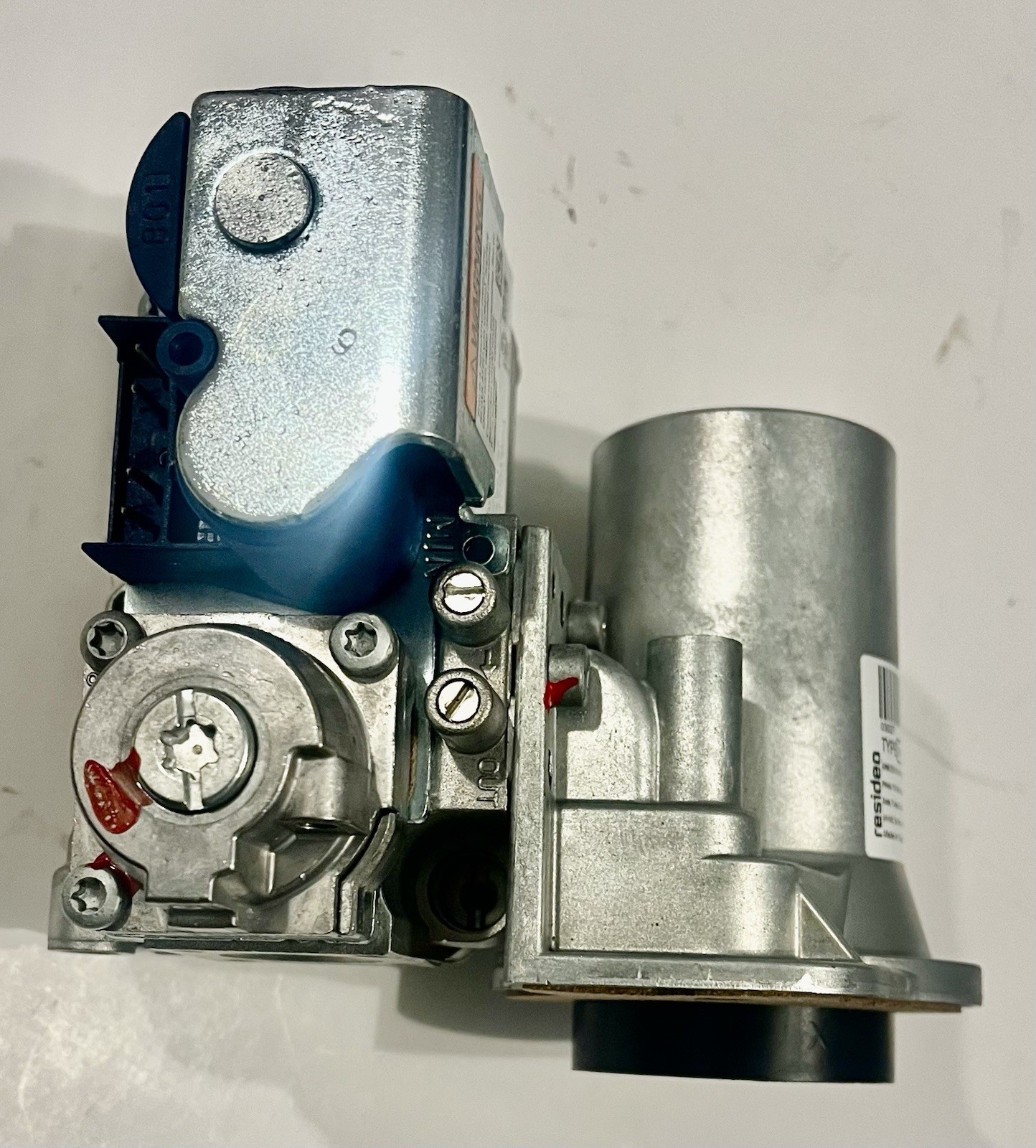Lochinvar Knight WH 110 Boiler Replacement Gas Valve 100171946 Natural / Propane