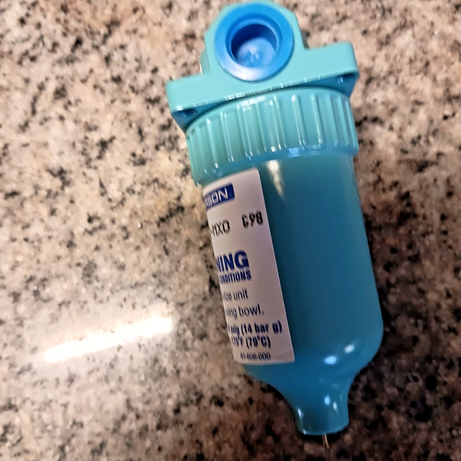 WILKERSON M00-02-MX0 PNEUMATIC FILTER, LUBRICATOR, 1/4 MNPT NOS LOC PP NEW BOX