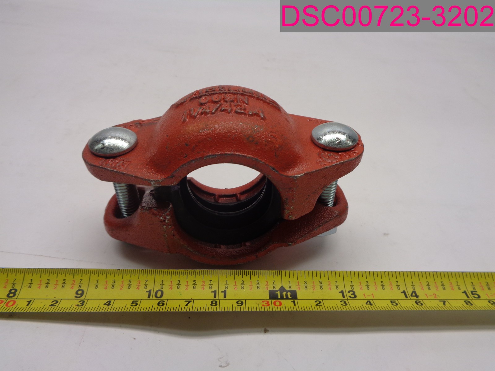 QTY=4; Victaulic 009N. 1-1/4″ / 42.4MM Firelock Rigid Coupling Pipe Fitting Red