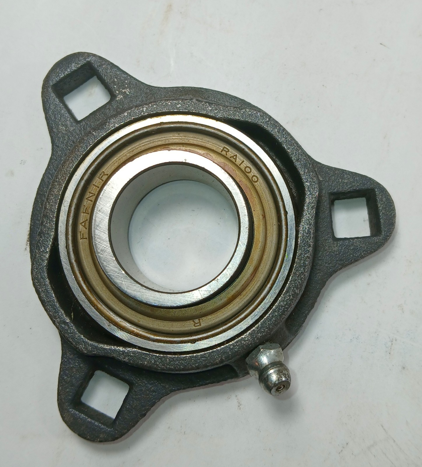 1 NEW FAFNIR T-33335MI 3 BOLT FLANGE MOUNT W/ RA100 BEARING NNB ***MAKE OFFER***