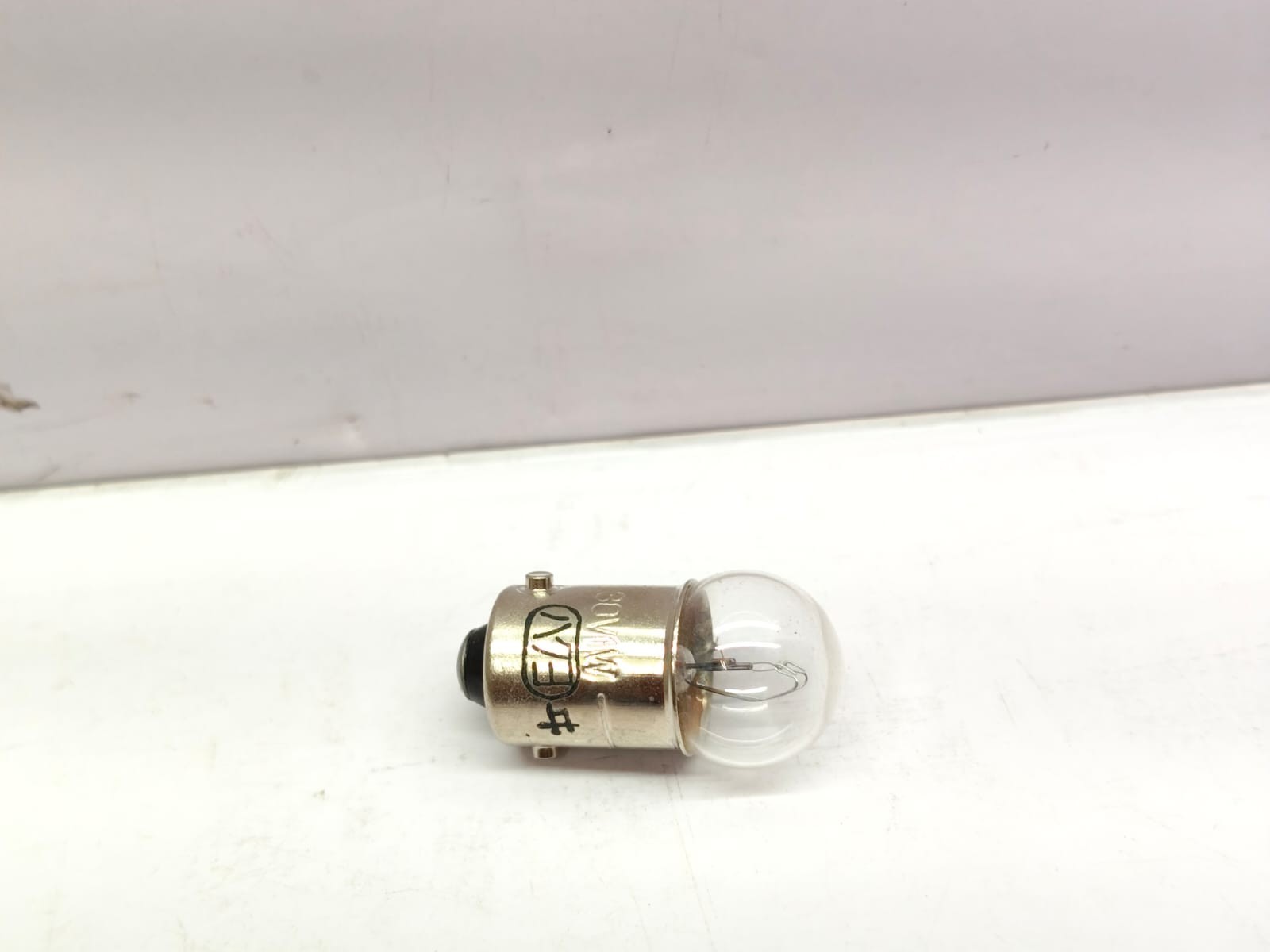 Izumi LS-3 30V1W-M LOT OF 29 Miniature Lamp Light Bulb