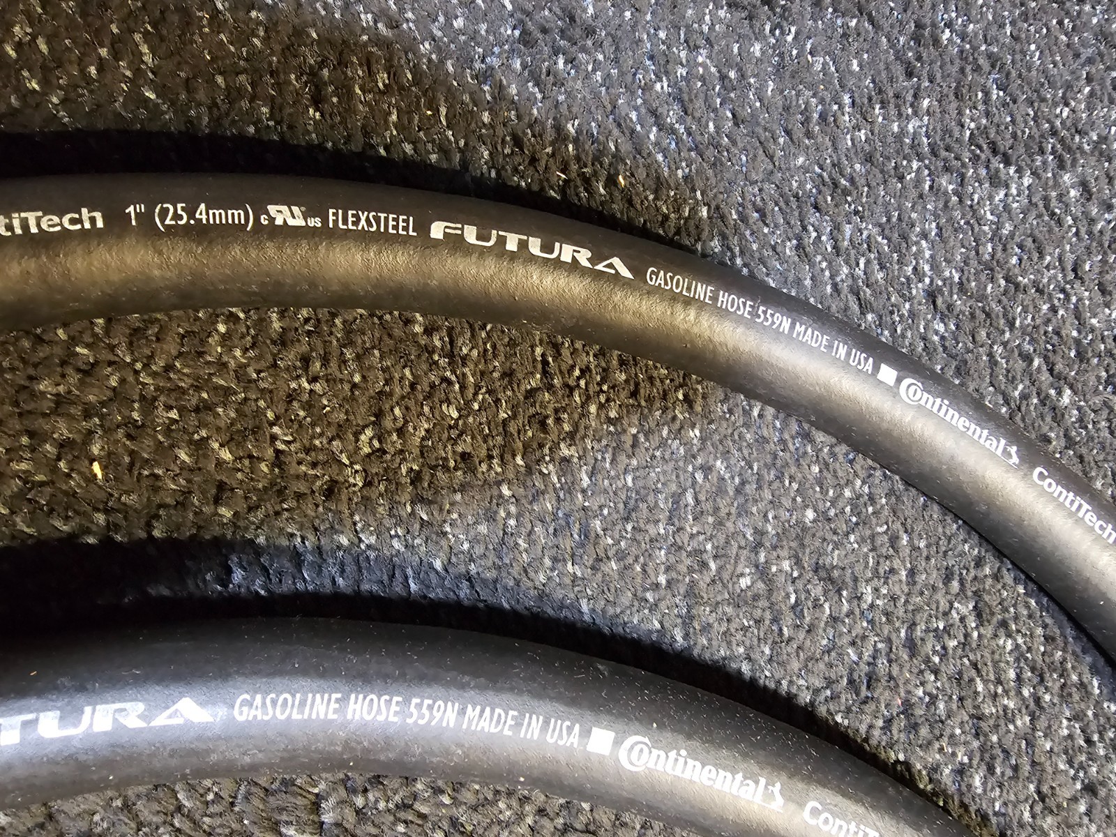 Continental ContiTech 1″ Futura Flexsteel 141″ Length Gasoline Hose w/Fittings