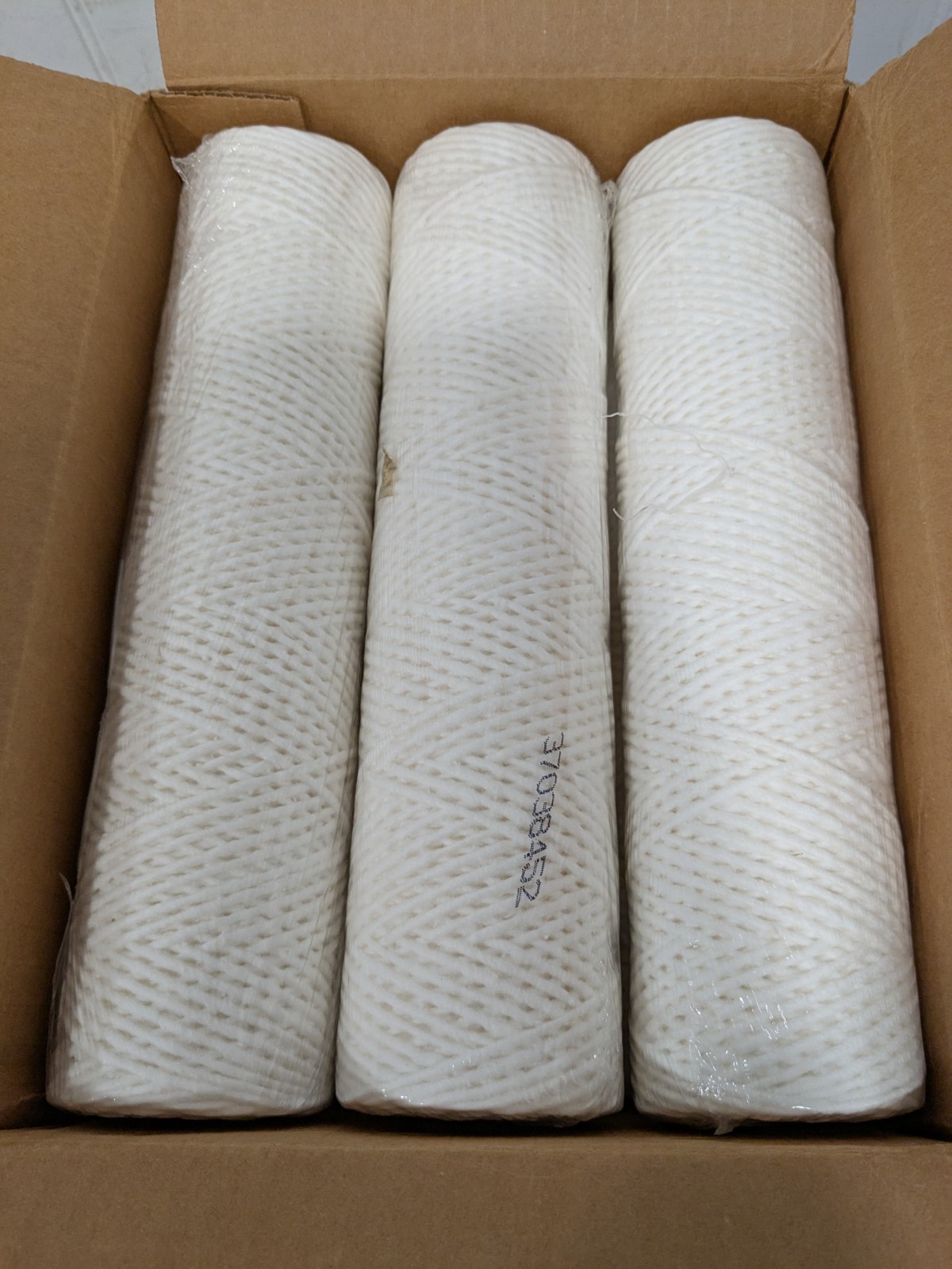 Parker Plumbing Cartridge Filter: 2-1/2″ OD, 10″ L, 10 micron Box of 6 19R10S