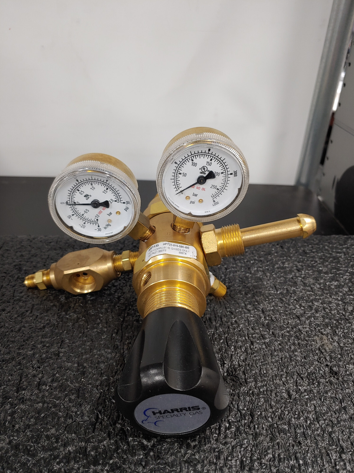 HARRIS KH1135 High Purity Two Stage Gas Regulator