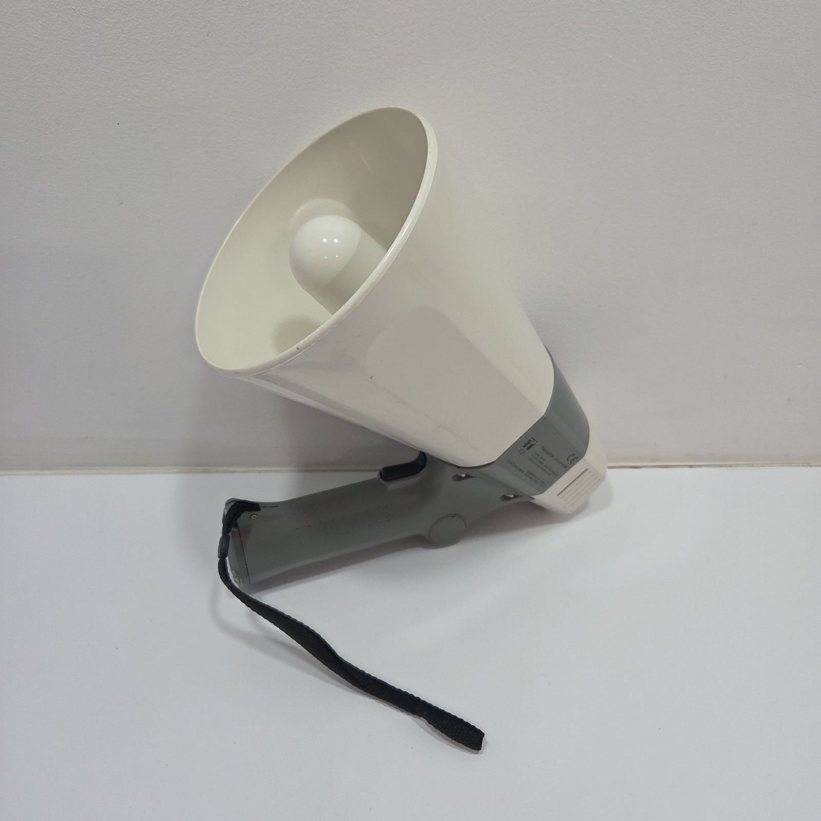 TOA Corporation ER-510 Transistor Megaphone For Parts Only