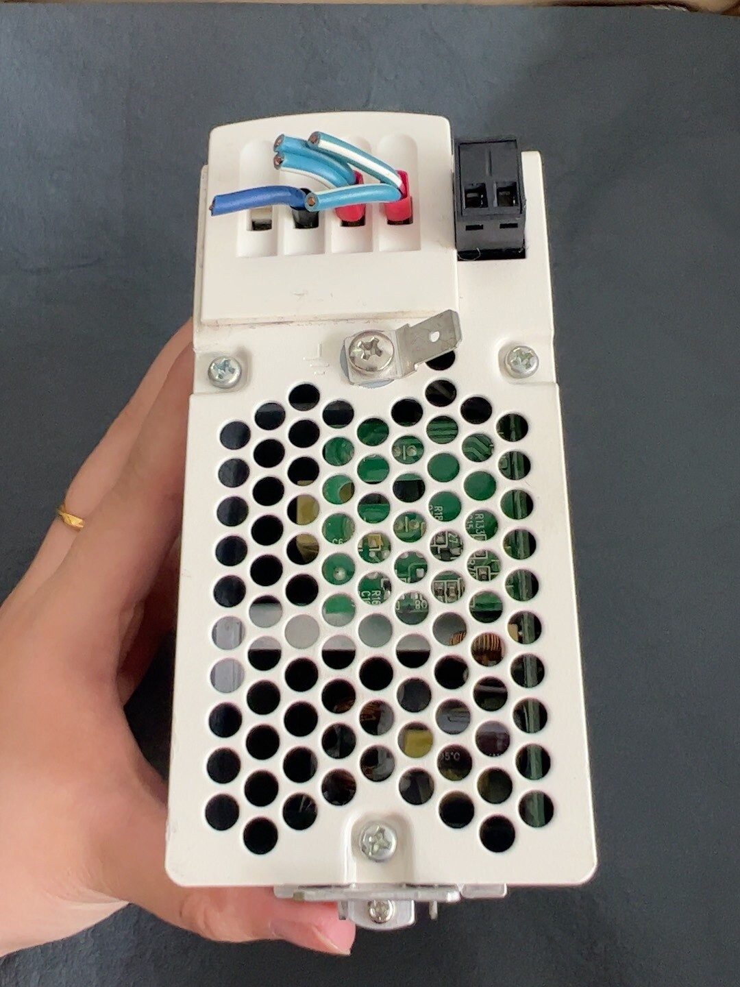 1P schneider ABL8RPS24050 24VDC-5A Accept counteroffer