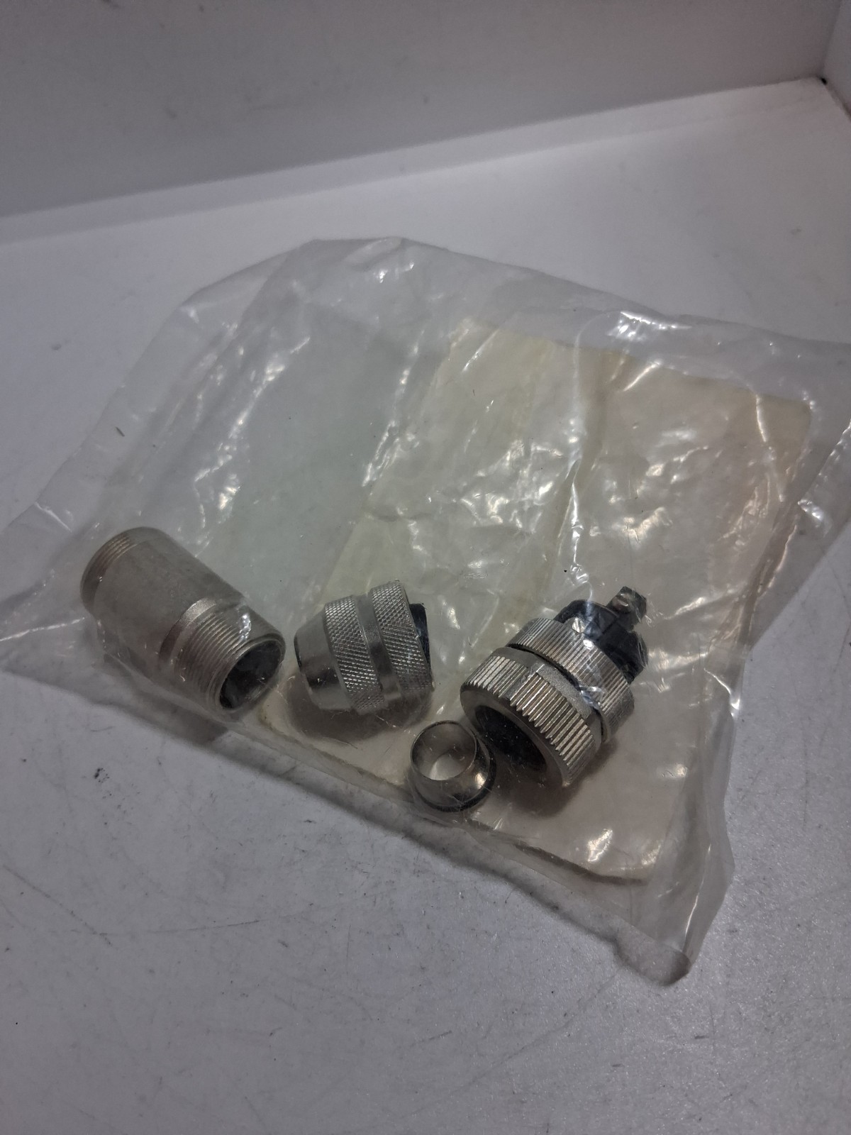 TURCK BMWS 8151-8.5/PDP CONNECTOR (U2-13624) NIB