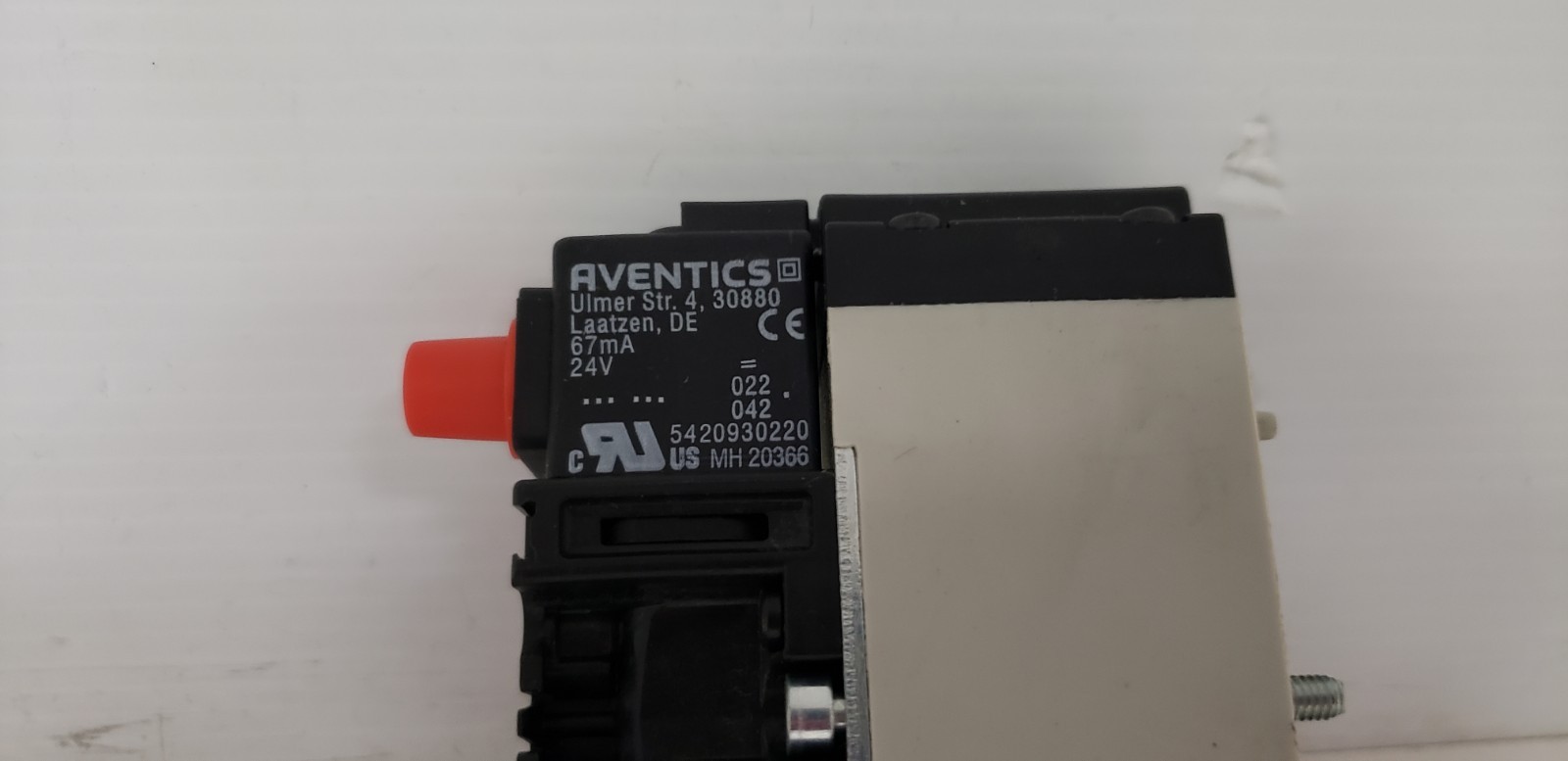 AVENTICS 576352 (576 352…0) SOLENOID VALVE, 67mA 24V, 5420930220, MH20366, NNB