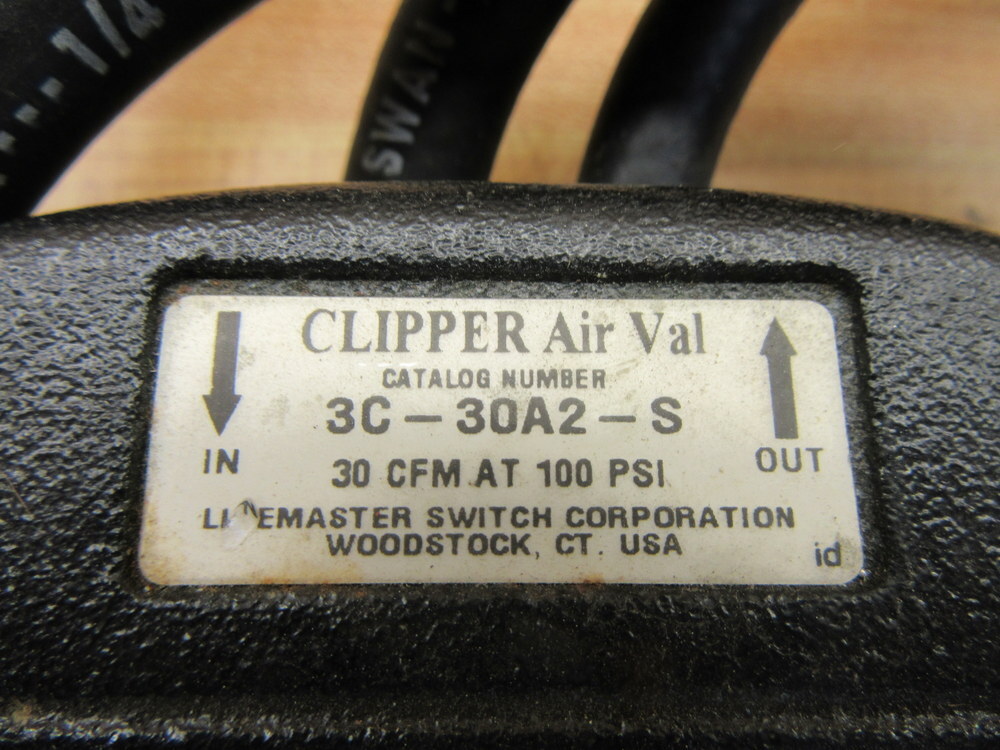 Clipper Air Val 3C-30A2-S Pneumatic Foot Switch 3C30A2S W/Hoses