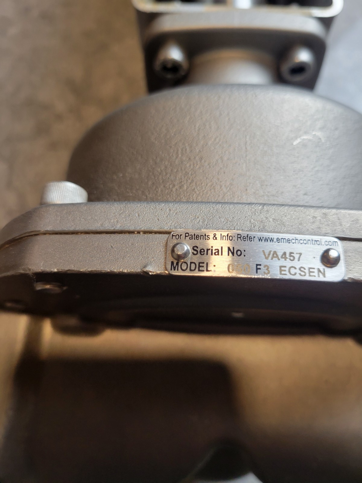 Armstrong Emech Control Three-Way Actuator Valve G1.3 24V DC 5A 8RPM 100Nm USED