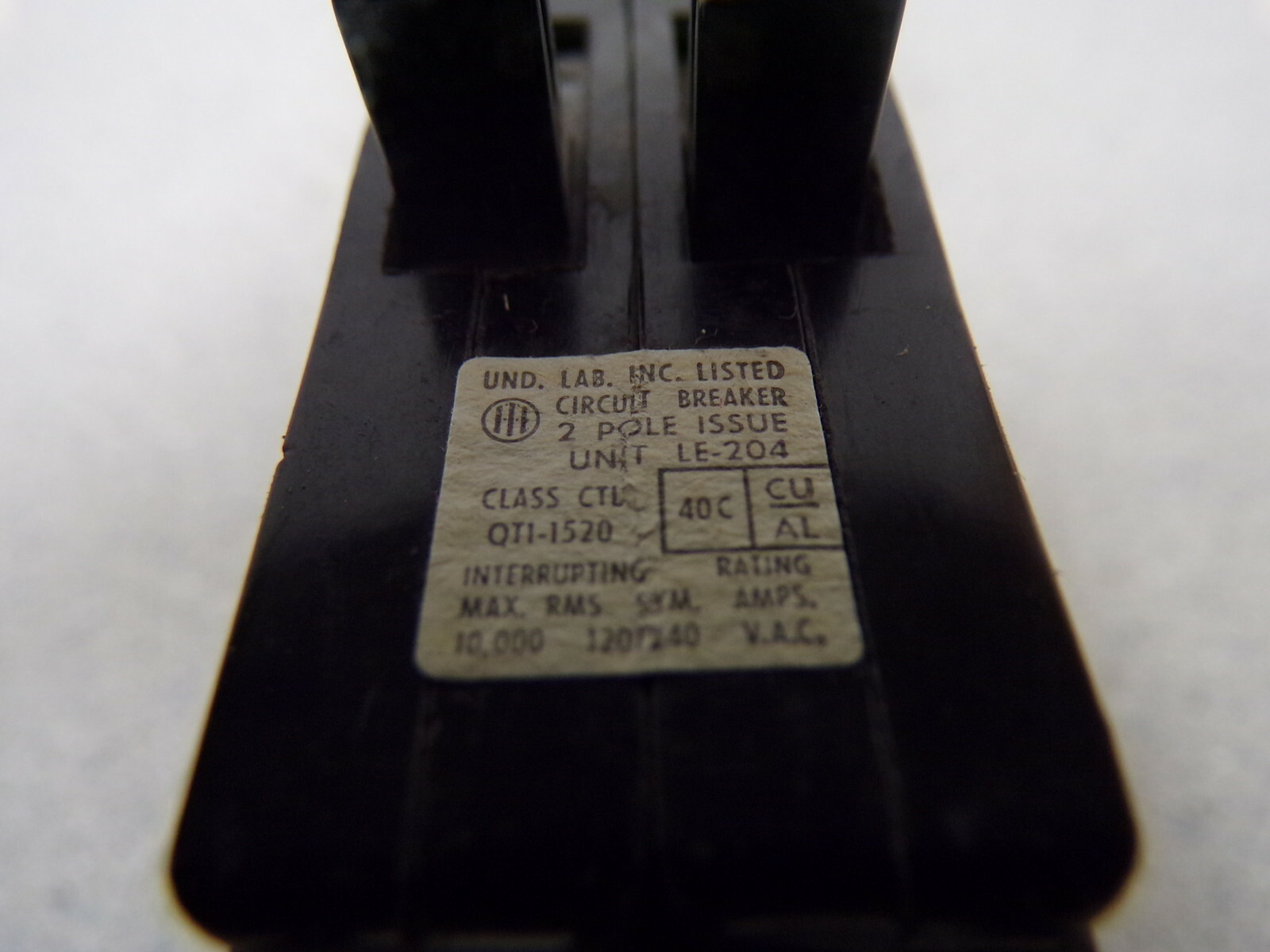 EQT 2-Pole LE-204 Circuit Breaker *FREE SHIPPING*
