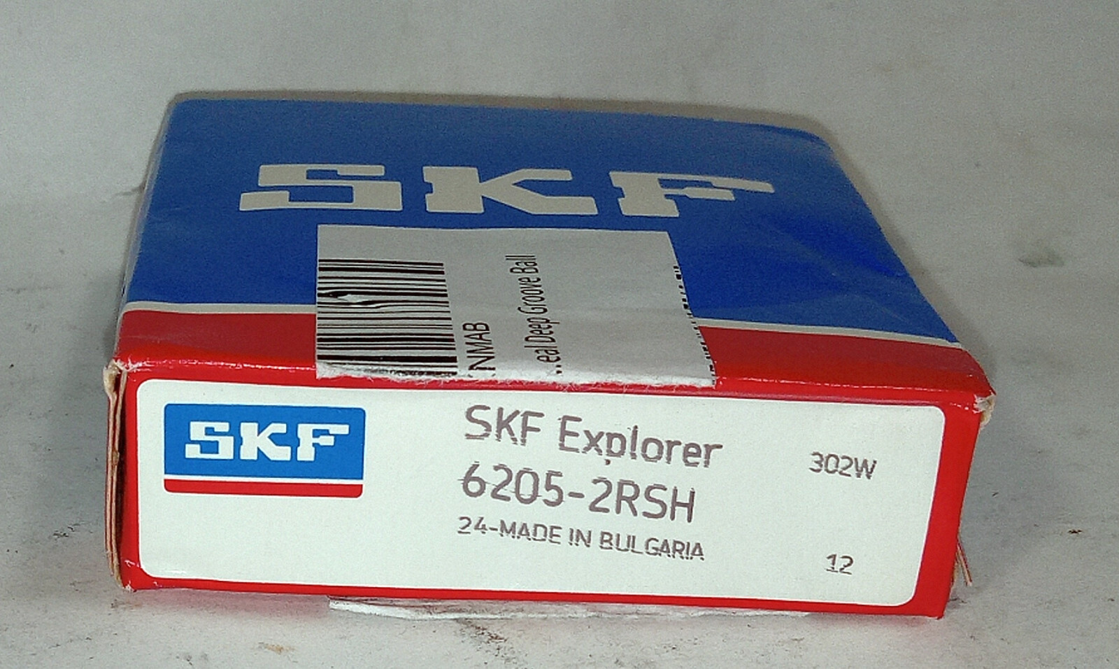 1 NEW SKF 6205-2RSH 25x52x15mm RADIAL DEEP GROOVE BALL BEARING NIB *MAKE OFFER*
