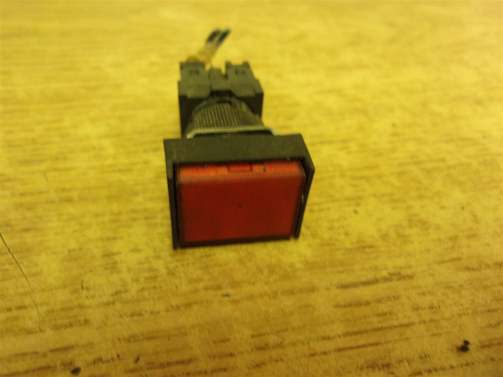 Omron A3GJ-6011-3 Red Push Button Switch *FREE SHIPPING*