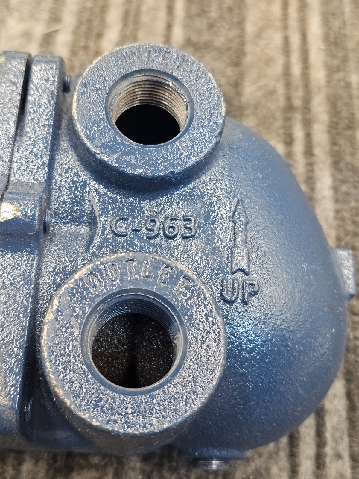 ARMSTRONG C-963 A3 Float & Thermostatic Steam Trap, 125PSIG MOP, 175PSIG MAP