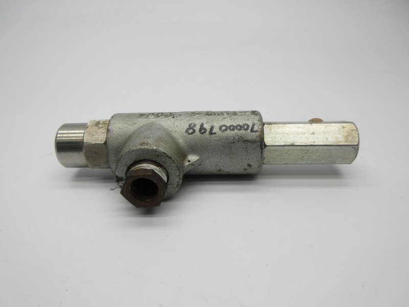HYDRO-SEAL 2CXV00 1100PSI 1/2″ UNMP