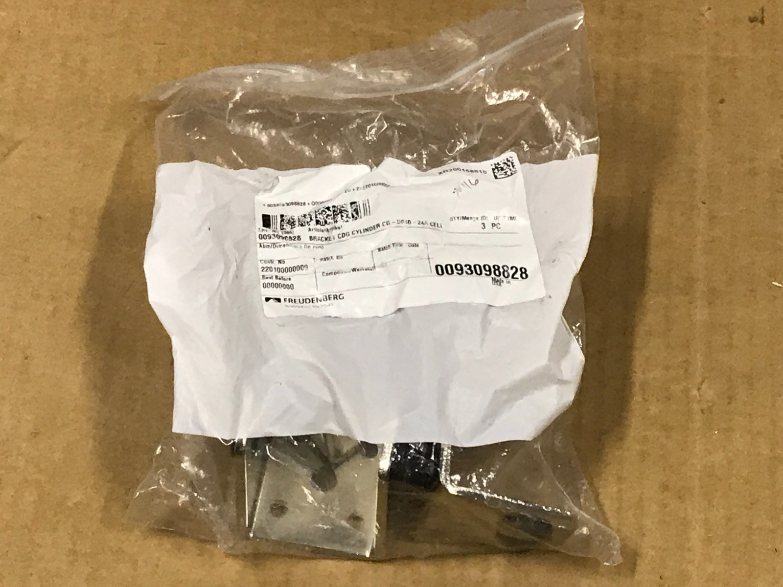 New Freudenberg CDG Cylinder Bracket – 2 Pcs – #0093098828
