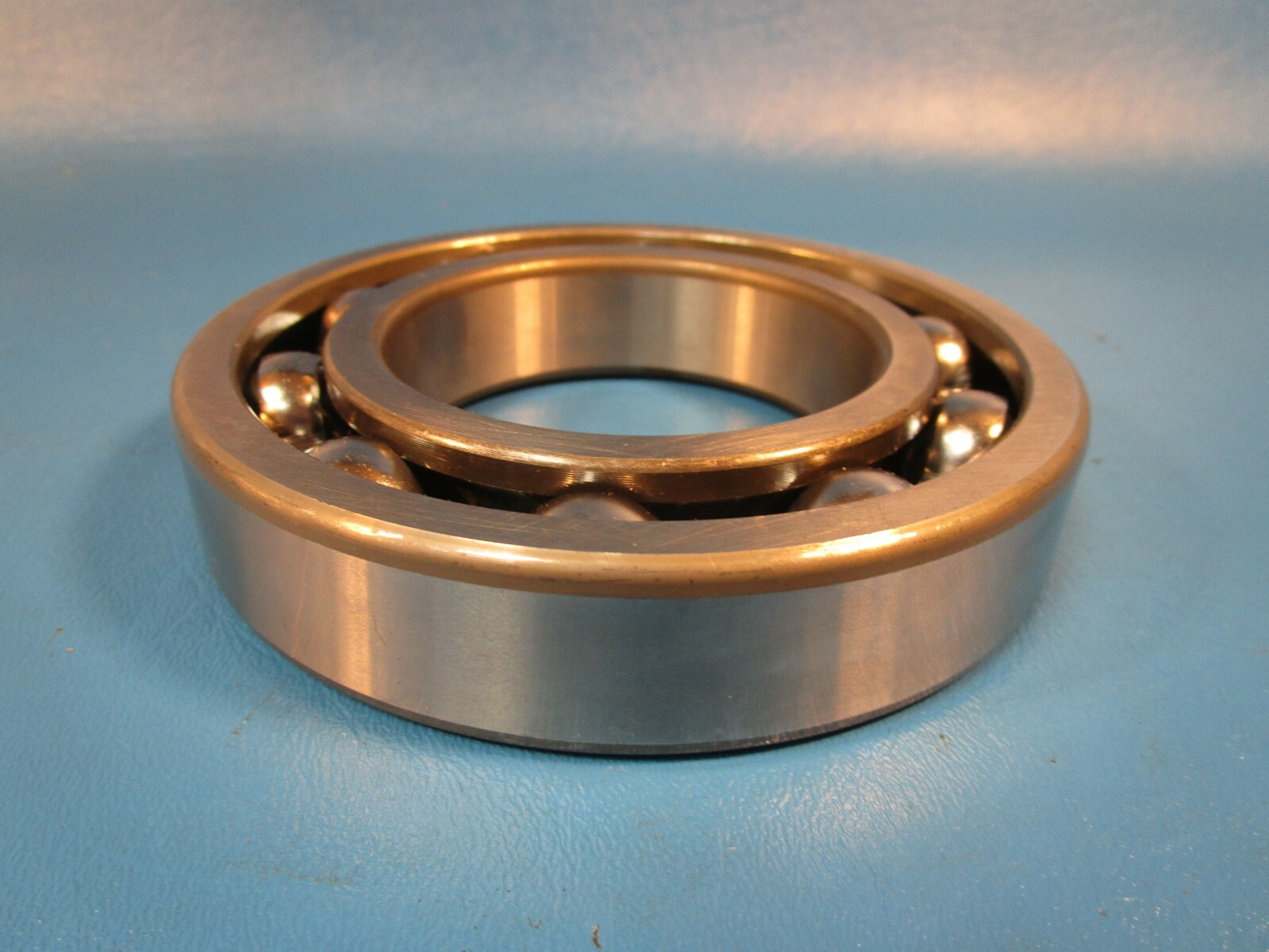 NTN 6214 Single Row Radial Bearing, Open, 70 mm ID x 125 mm OD x 24 mm W, Japan