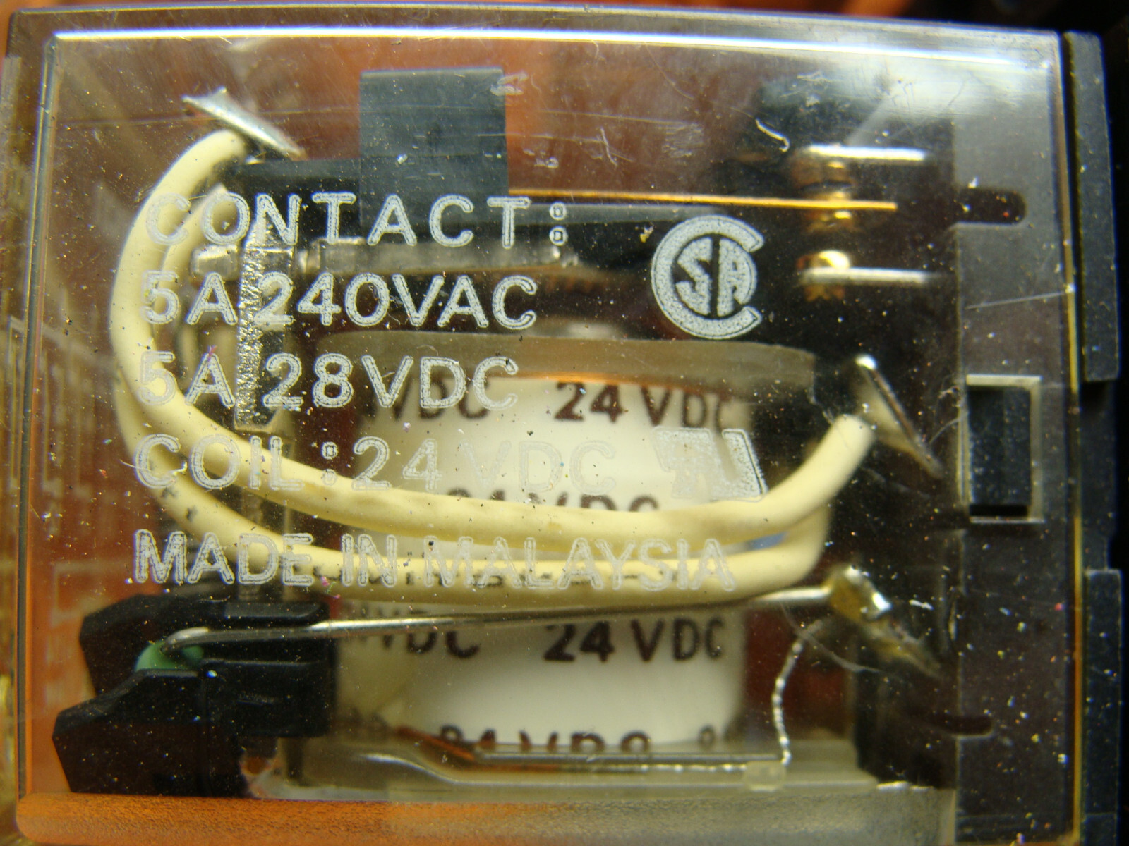 LOT OF 5 OMRON RELAYS MY4N 24VDC 5A 240VAC W/BASE 2165W1