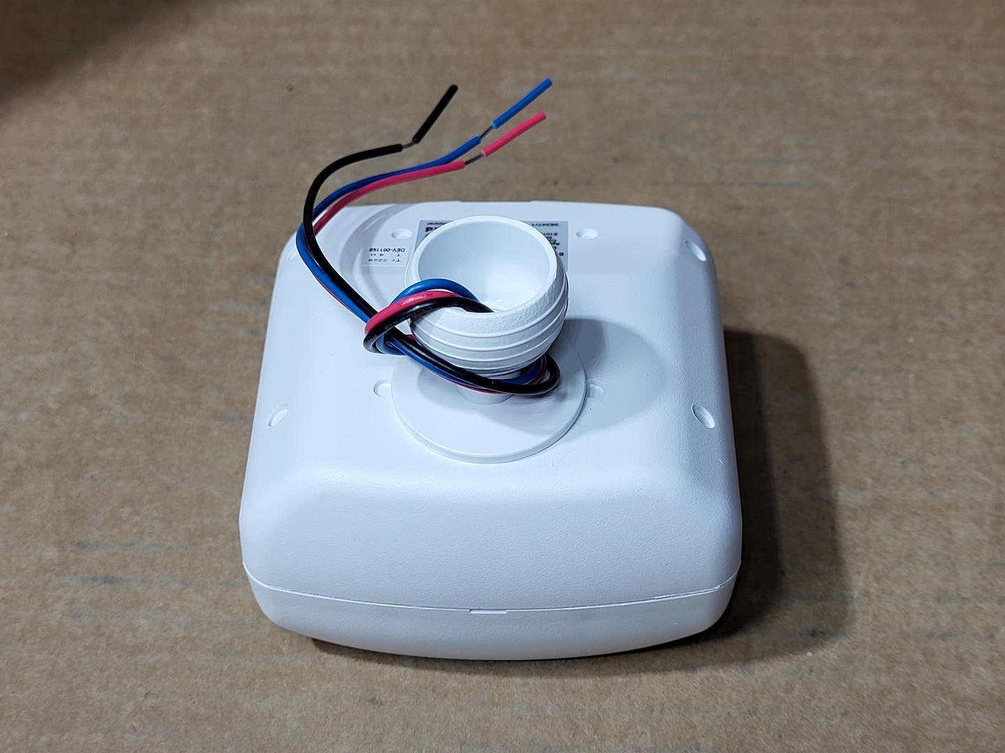 SURPLUS NEW Legrand CX-105-1 PIR Ceiling Occupancy Sensor – Electrical
