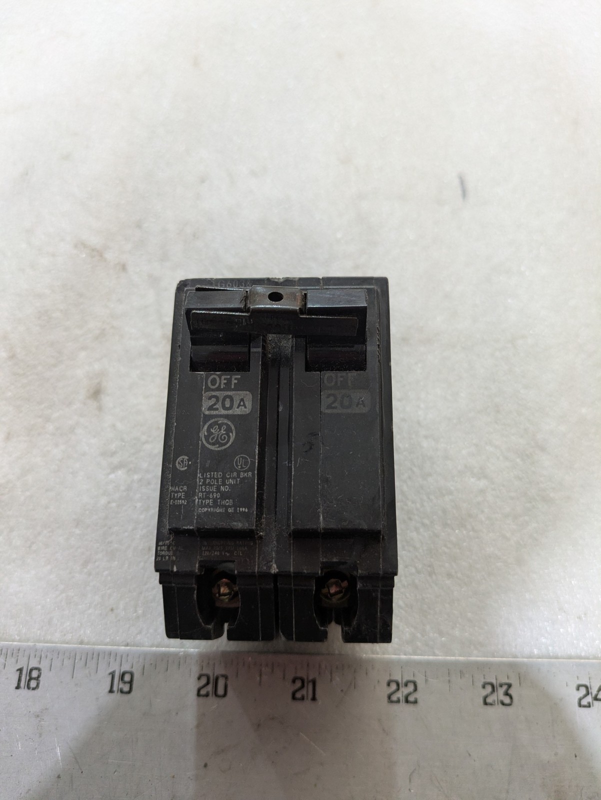 GE 20A 2-Pole Circuit Breaker 120/240V Plug-In Type Q-Line RT-690 Used