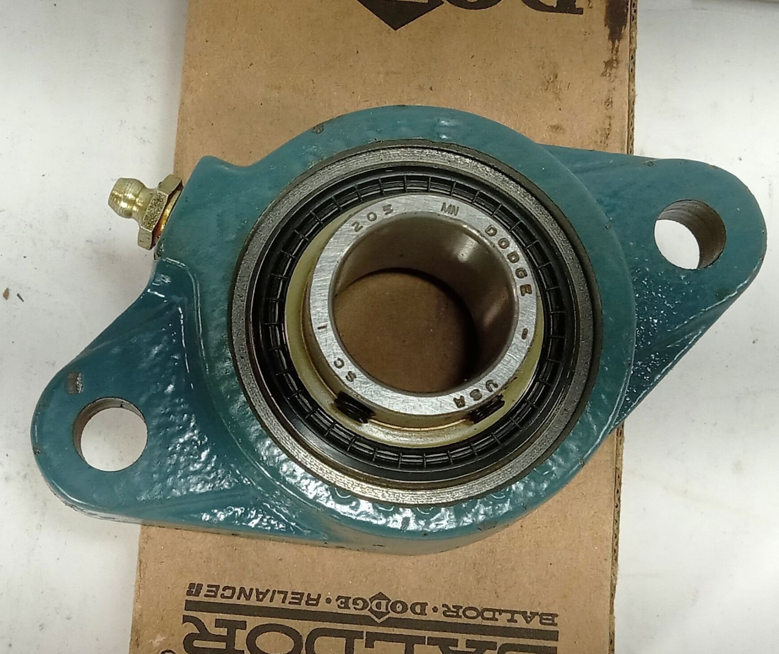 1 NEW DODGE 124173 F2BSC100 1” 2 BOLT FLNG PILLOW BLOCK BEARING NIB *MAKE OFFER*