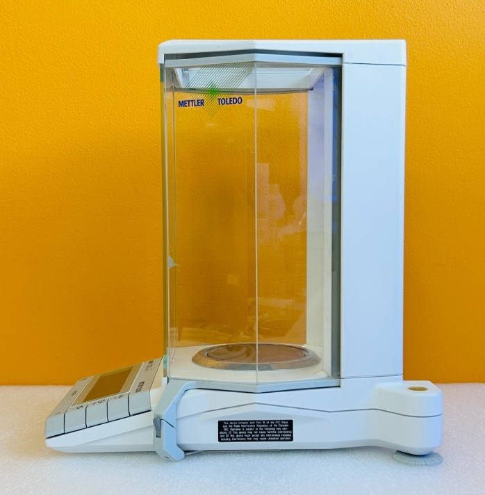 Mettler Toledo AG285, 210 g /81 g / 41 g Capacity, Analytical Balance. Tested!