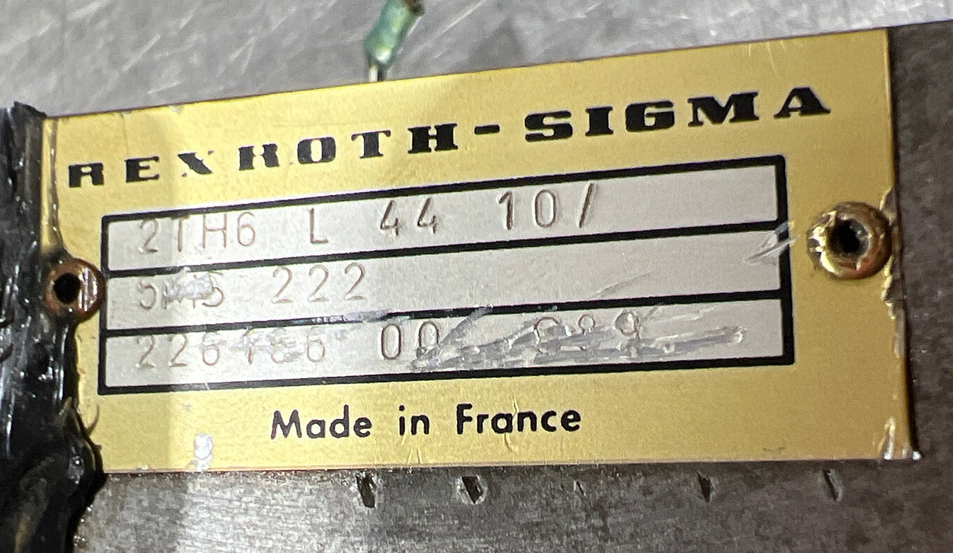 Nos Surplus Rexroth Sigma 2TH6 L 44 107 Hydraulic Joystick Tap Control Unit