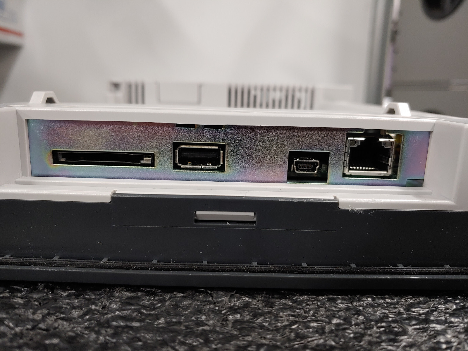 IDEC HG3G-8JT22MF-B High Performance OI Touchscreen 8.4 TFT 65K Color