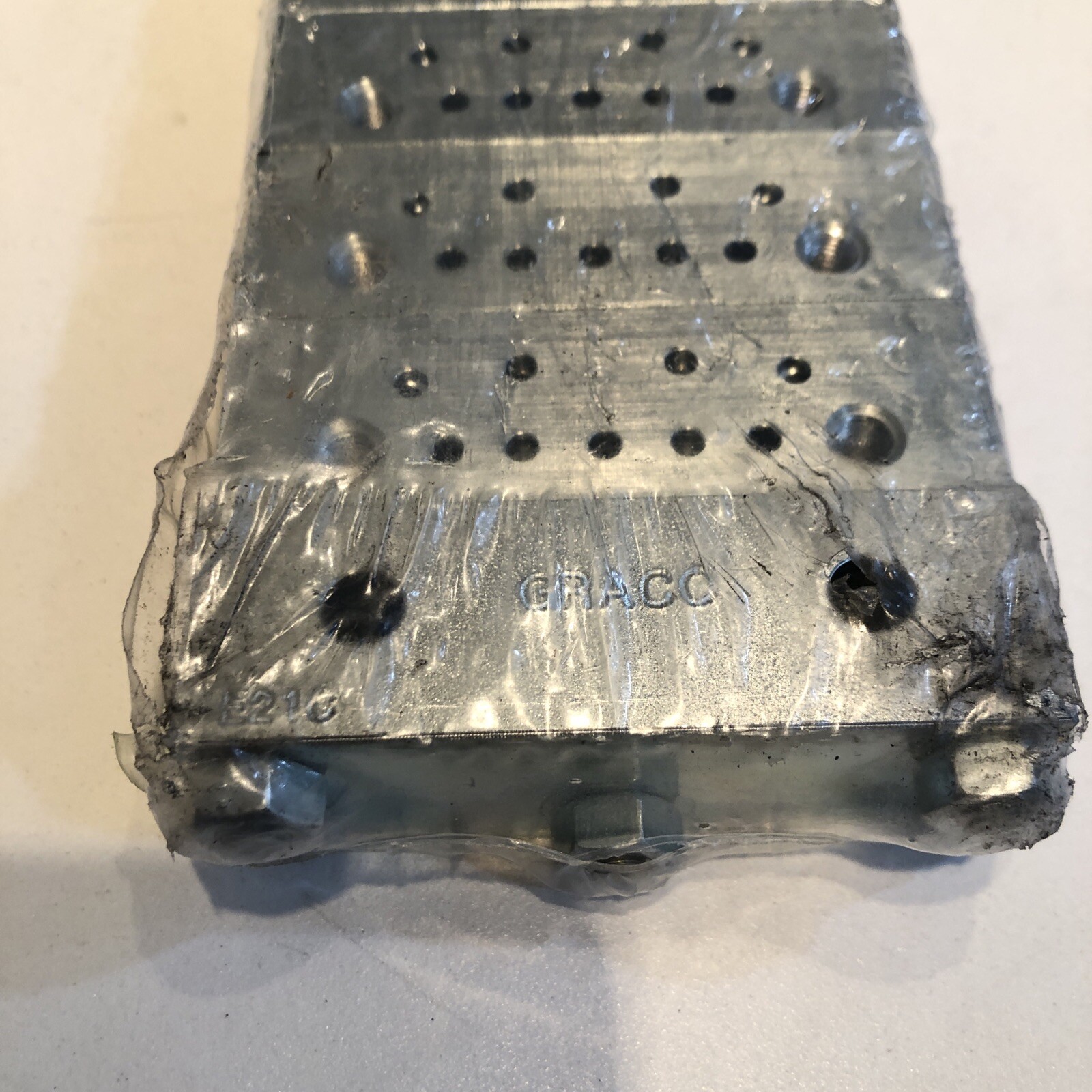 Graco 24G490 Trabon MSP Series Base Plate