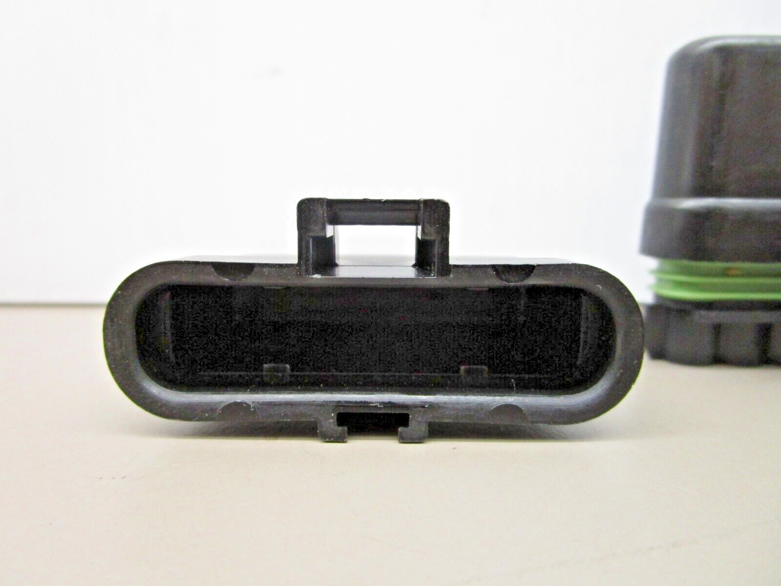 x2 Delphi Metri-Pack 280 Black 6 Way Sealed Female Connector with Cap 405051