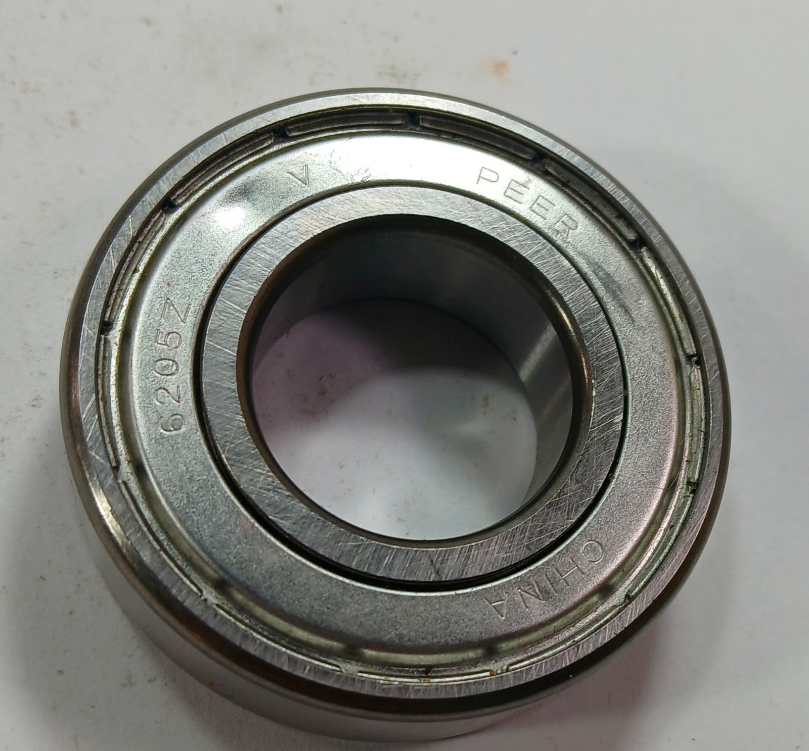 1 NEW PEER 6205Z/6205ZZ DOUBLE SHIELD DEEP GROOVE BALL BEARING NNB *MAKE OFFER*