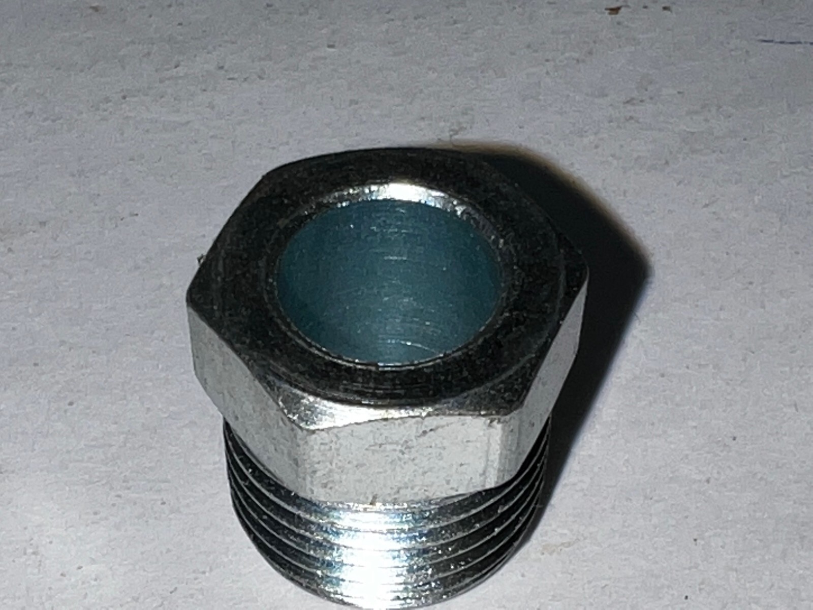 STEEL TUBE NUT 5/8″-18 THREAD 3/8″ THREAD LENGTH 3/8″ BORE LOT OF 21*