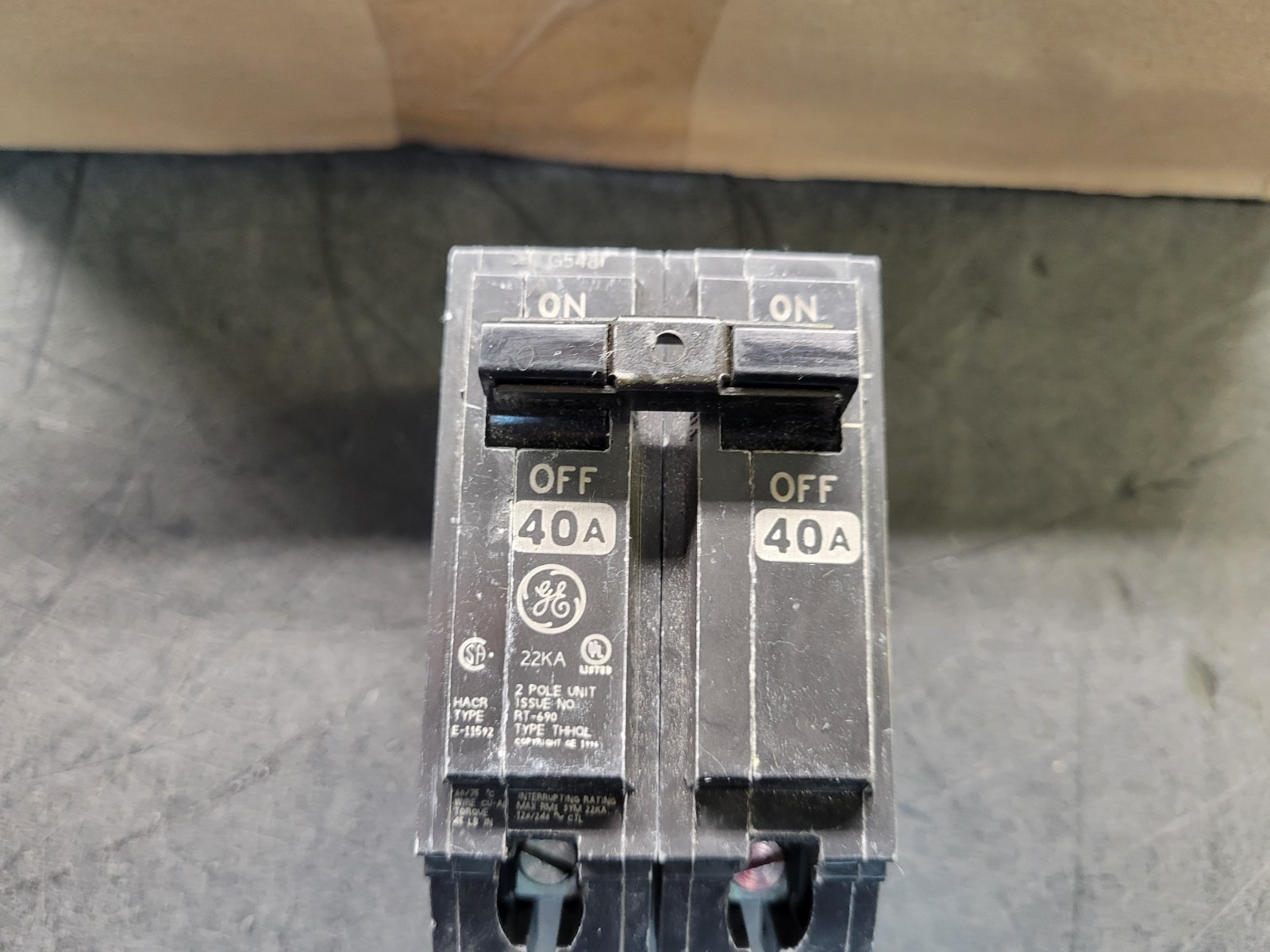 GE THHQL2140 40 Amp Breaker. Case of 5.