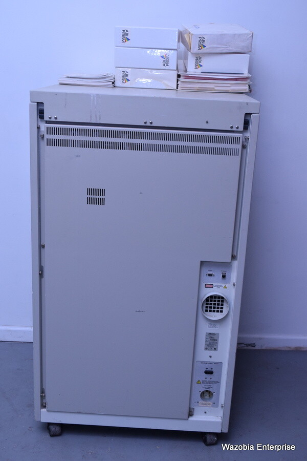 APPLIED BIOSYSTEMS ABI PRISM 3700 DNA ANALYZER WITH MANUALS
