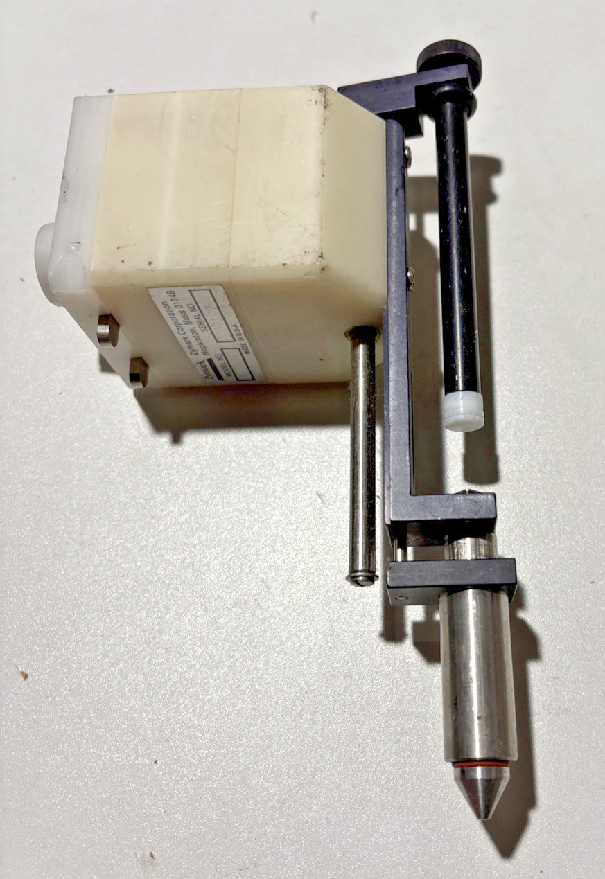 ZYMARK ZP913-1 ROBOTIC INJECTION MOLDING ARM