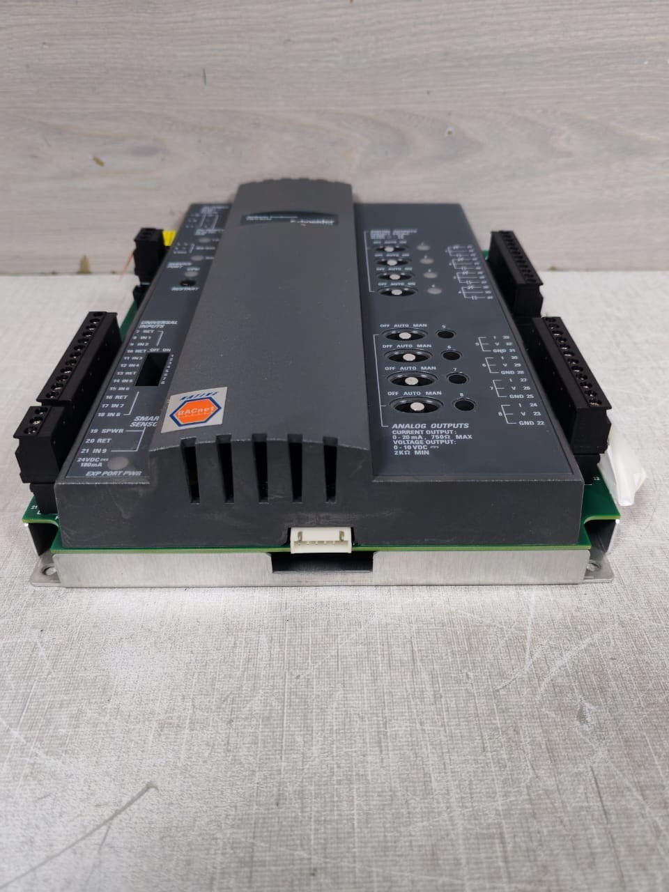 SCHNEIDER ELECTRIC B3814 ANDOVER CONTINUUM B3810 SERIES