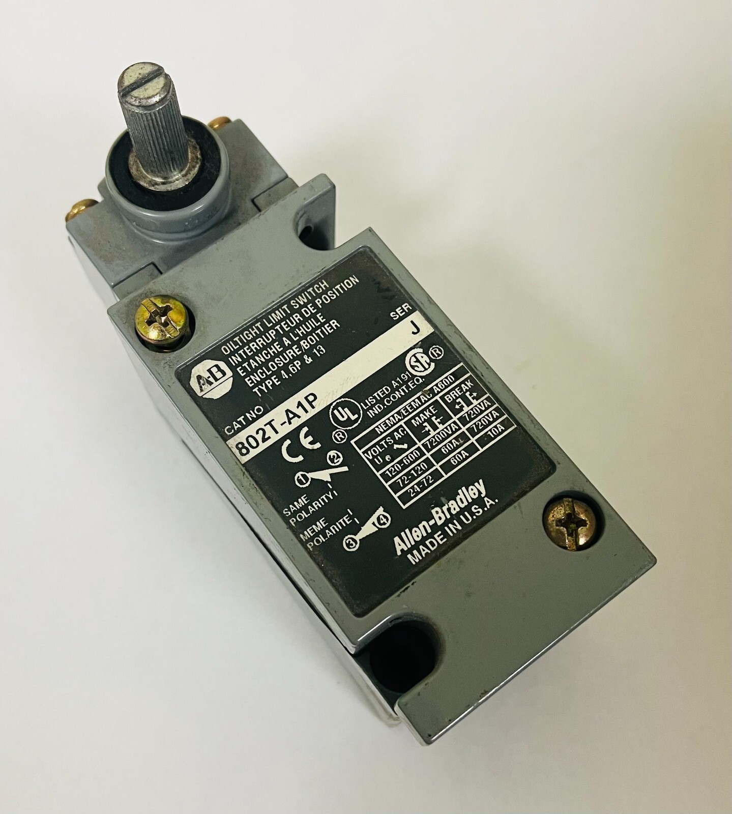 ALLEN BRADLEY 802T-A1P SER J LIMIT SWITCH WITH 40146-747-64 HEAD