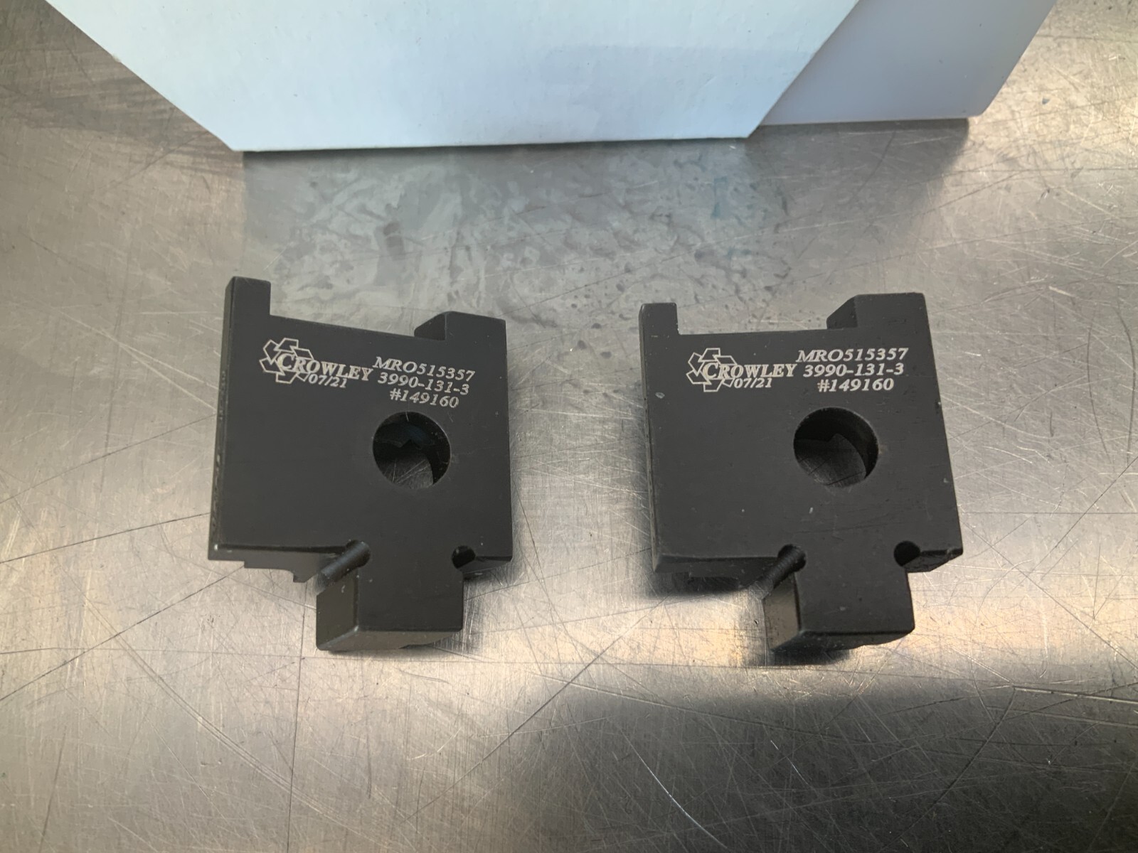 (2) Crowley 3990-131-3 2-Piece Anvil 14960