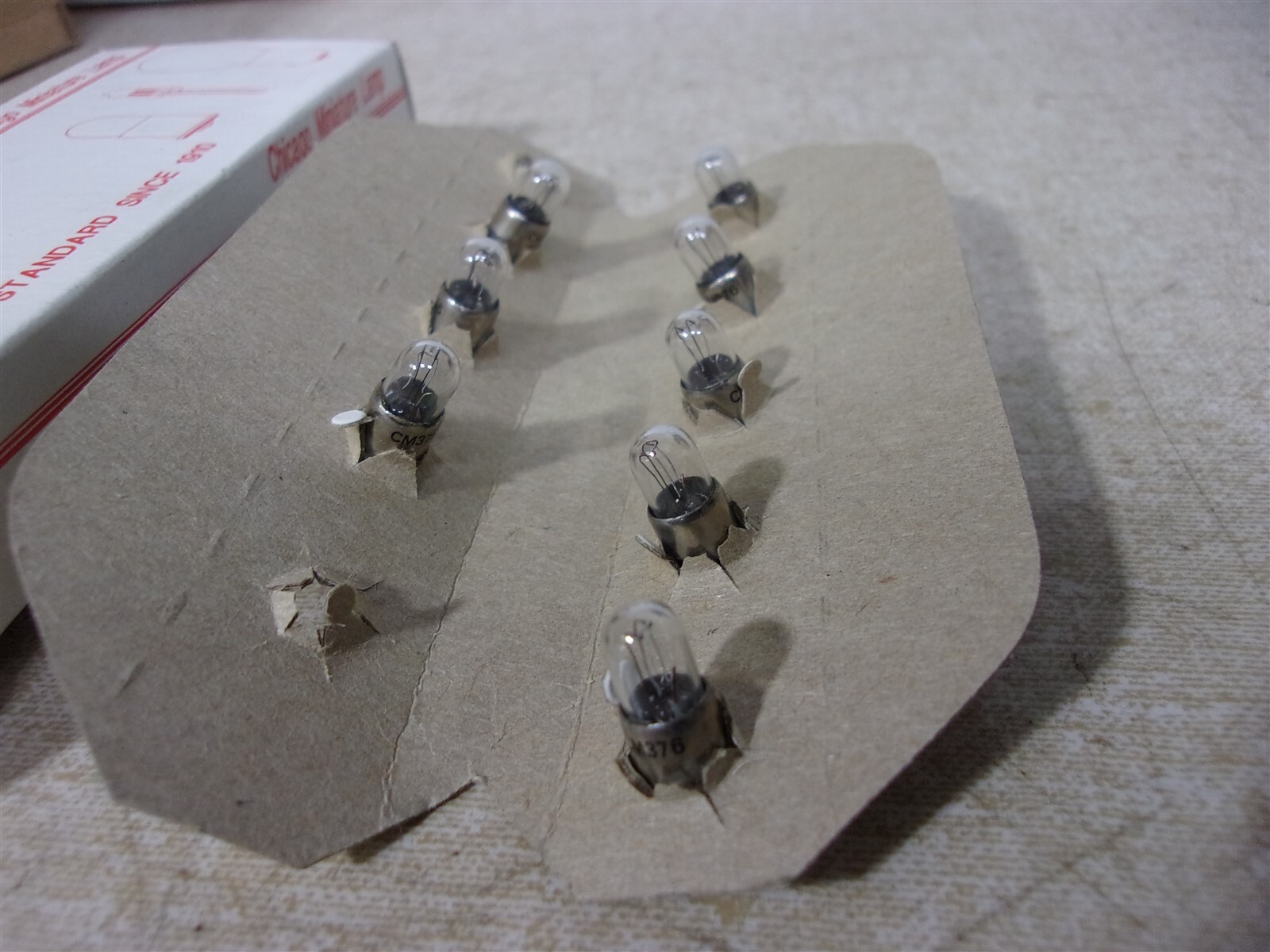 NEW Chicago 376 Miniature Lamps *FREE SHIPPING*