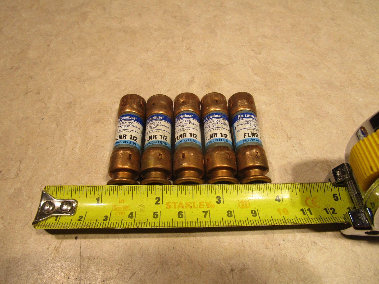 LOT OF 5 LITTELFUSE FLNR-1/2, CLASS RK5 FUSES, T0206