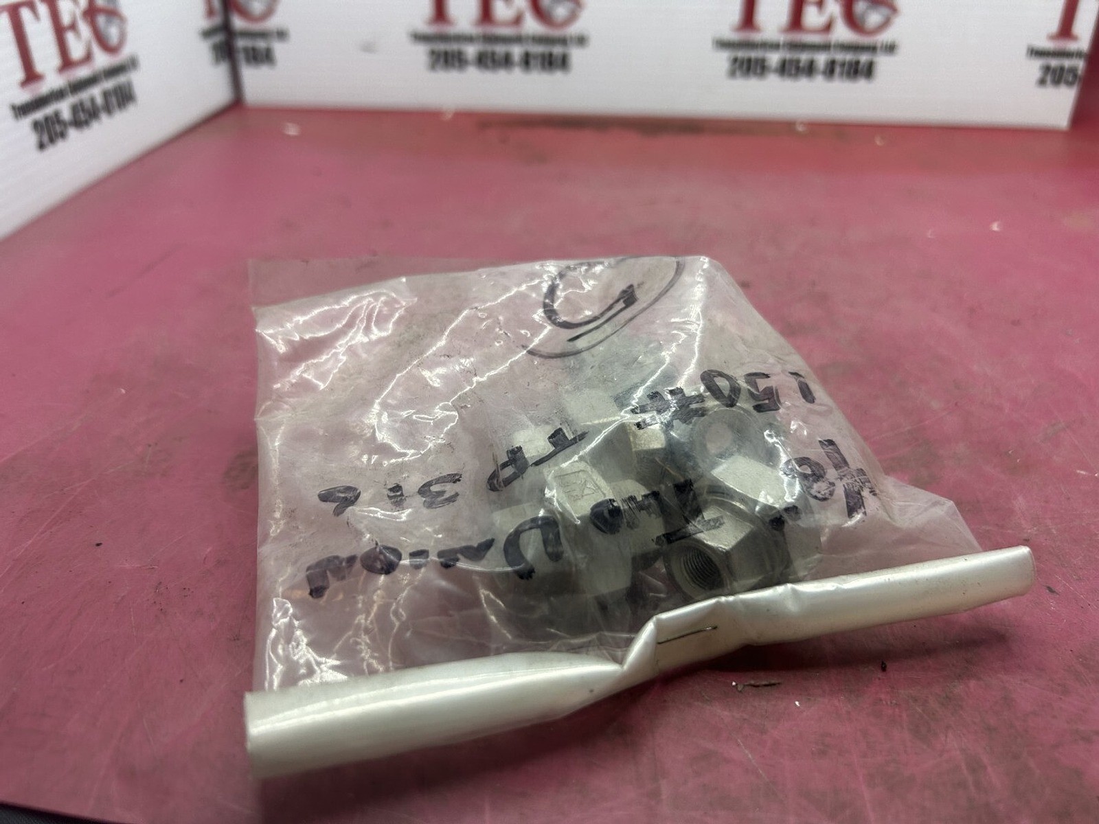 1 lot of 5 Stainless Steel Swagelok Tube Fitting, Union, 2 mm x 1/8 in. Tube OD