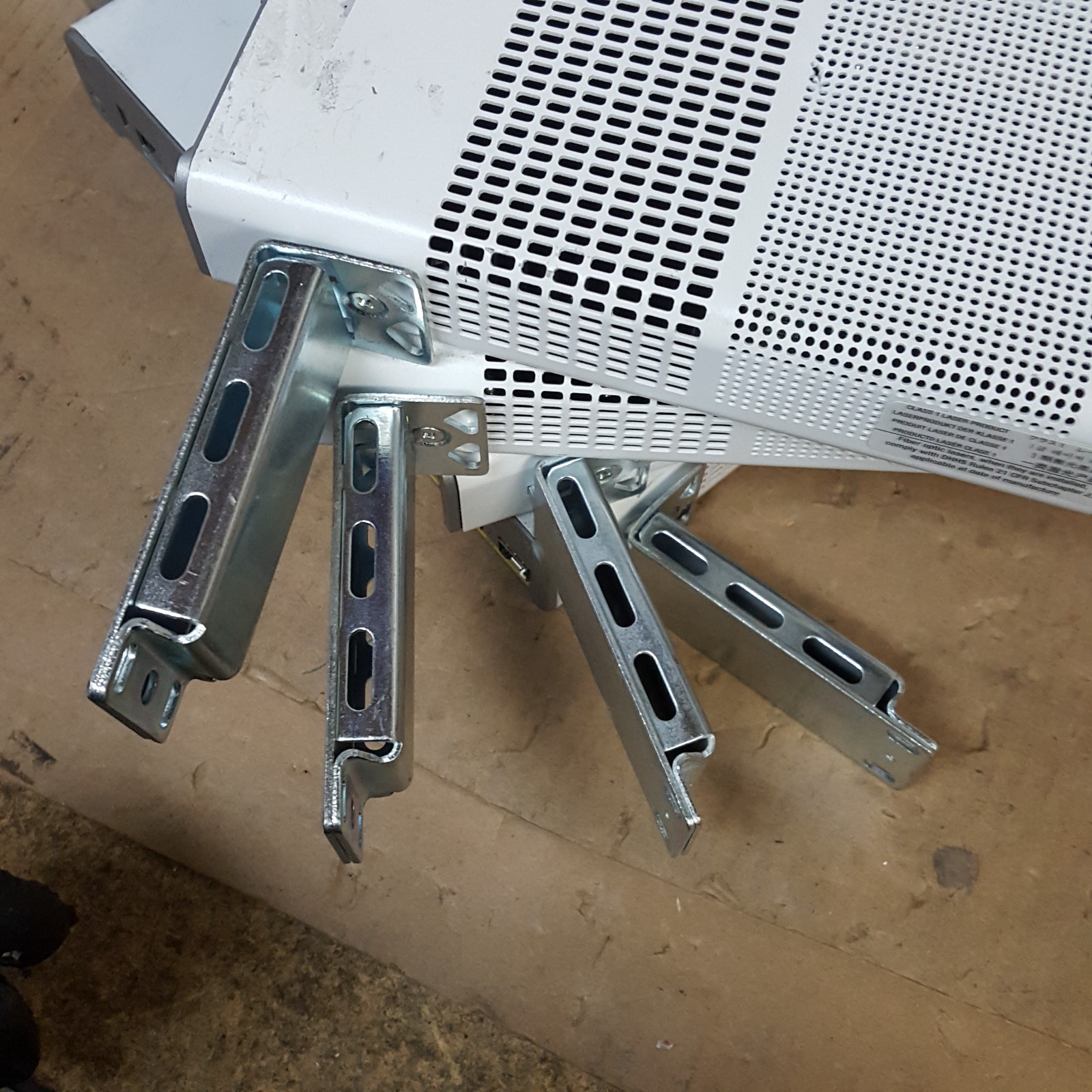 Lot of 4- Cisco Catalyst WS-C3560CX-12TC-S V04 (No Power Crds) Powers On – USED