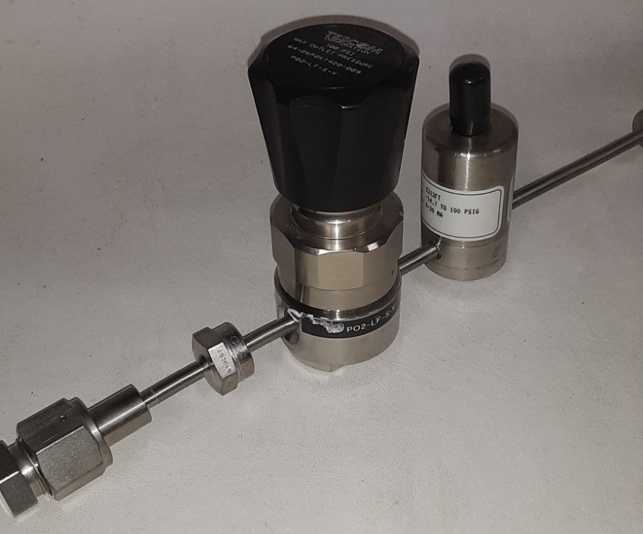High Purity SS Gas Line Sampling Manifold Carten Valve + Setra Transducer Tescom